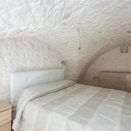 Dimora Alfonso Pomes Apartment Остуни Екстериор снимка