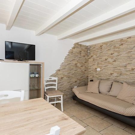 Dimora Alfonso Pomes Apartment Остуни Екстериор снимка