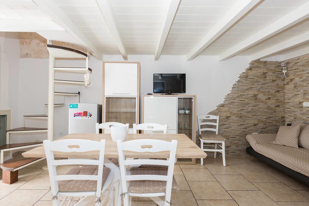 Dimora Alfonso Pomes Apartment Остуни Екстериор снимка